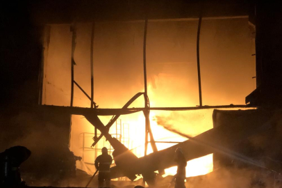 Kimyasal deposunda yangın