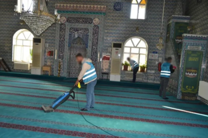 Bursa'da camileri hükümlüler temizledi