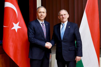 Bakan Yerlikaya, Macaristan İçişleri Bakanı Pinter ile görüştü