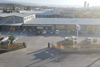 Özhan Marketler Zinciri'nin Nilüferköy şubesi açıldı