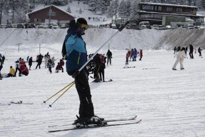 Uludağ'da sezon açıldı, kayak ücretleri belli oldu