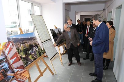 Bursa vakfiyeleri ve vakıf eserleri sergisi BUÜ'de açıldı