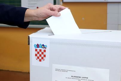 Hırvatistan’da halk cumhurbaşkanlığı seçimi için sandık başında