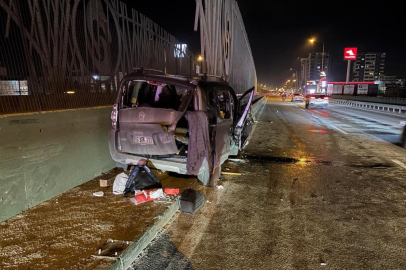 Bursa'da kontrolden çıkan otomobil bariyerlere ok gibi saplandı: 1 yaralı