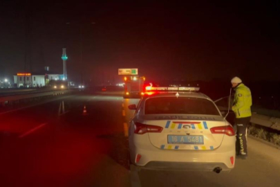 Bursa'da motosiklet vinçe arkadan çarptı: 2 yaralı