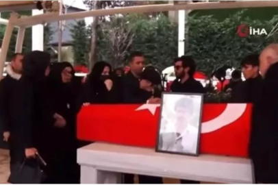 Ferdi Tayfur’un tabutu başında kavga