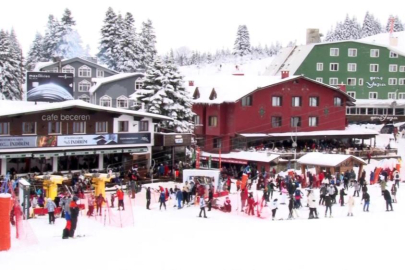 2025’in ilk hafta sonunda turistler Uludağ’a akın etti