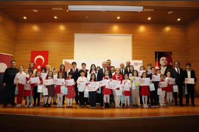 "İstiklal Marşı'nı Güzel Okuma Şiir Yarışması" Bursa İl Finali Gerçekleşti