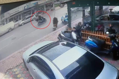Bursa'da direksiyon hakimiyetini kaybeden motosikletli yere düştü