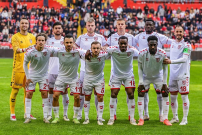 Samsunspor'un zirve mücadelesi sürüyor