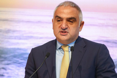 Bakan Ersoy'dan Kartalkaya'daki yangına ilişkin açıklama