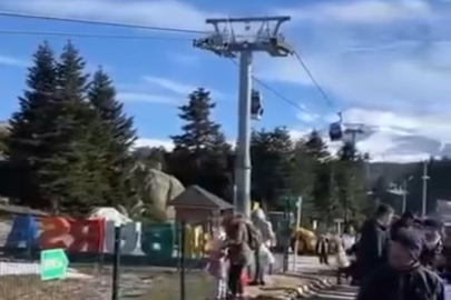 Bursa'da teleferikte  havada asılı kaldılar