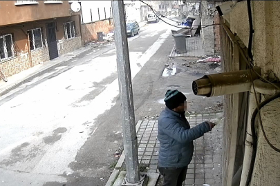 Bursa'da 20 saattir ekiplere direnen şahsın bir evi benzin dökerek kundakladığı görüntüler oraya çıktı