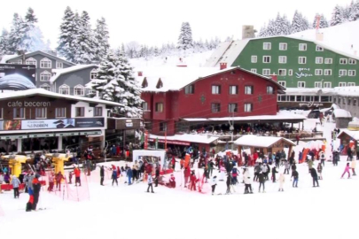 Sömestir tatilinin son günü aileler Uludağ'a akın etti