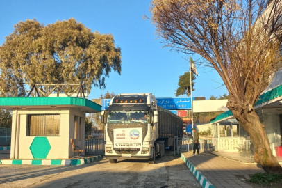 Suriye Çerkeslerine Türkiye'den 3 tır gıda desteği