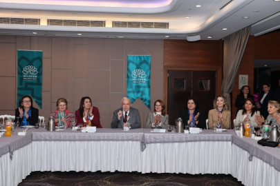 Başkan Şadi Özdemir kadınlarla iftarda buluştu