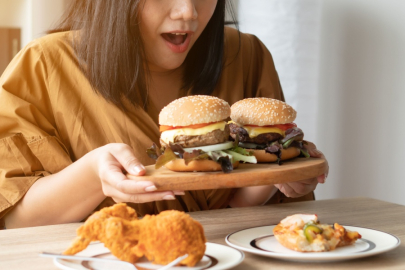 Aşırı Yeme Bozukluk Mu? Bağımlılık Mı?