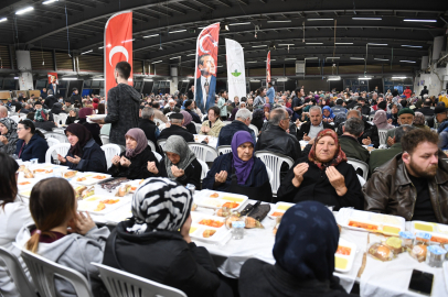 Osmangazi Belediyesi’nin iftar sofrası doldu taştı