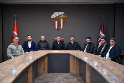 İnegölspor Başkanı Maksutlar, olağanüstü kongre kararı aldı