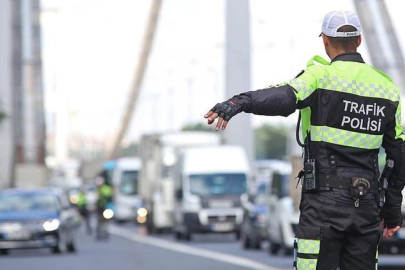 Bakan Yerlikaya: "Trafikte takip mesafemizi koruyalım"