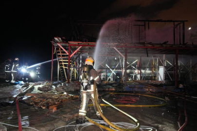 Bursa'da korkutan baraka yangını...