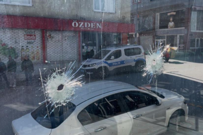 Bursa'da önce etrafı kolaçan etti sonra iş yerine kurşun yağdırdı