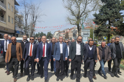 AK Parti'ye katılan Özel'e İYİ Parti’den sert tepki