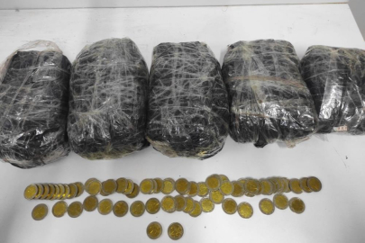 Piyasa değeri 430 bin TL: Sahte 5 bin adet madeni 2 euro ele geçirildi