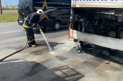 Yedek sürücünün dikkati otobüs yangınını önledi
