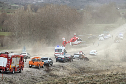 Öğretmenleri taşıyan minibüs kazaya karıştı: 1 ölü, 16 yaralı