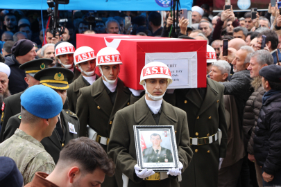 Dron saldırısı sonrası şehit olan Uzman Onbaşı Berat Mecit Day'a son görev