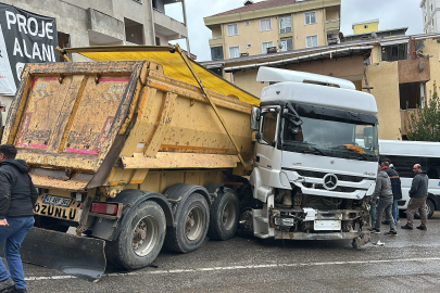 Kontrolden çıkan hafriyat kamyonu dehşet saçtı