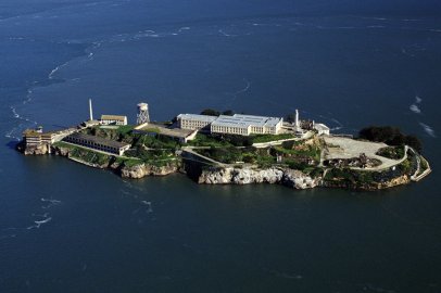 Trump'tan dünyanın en ünlü hapishanesi Alcatraz'ı yeniden açma talimatı