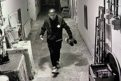 Ayakkabı hırsızının rahat tavırları pes dedirtti