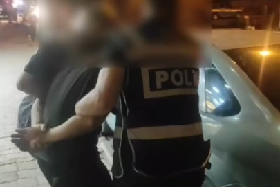 Trafikte tartıştığı kişiye tabanca gösteren şahıs yakalandı