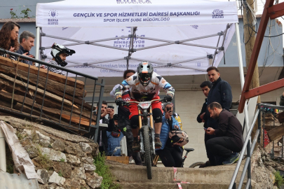 Bursa'da nefes kesen yarışın görüntüleri aksiyon kameralarına yansıdı