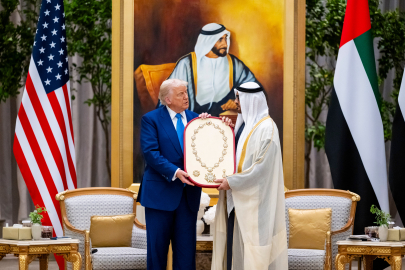 Trump, ABD'ye 3 trilyon doları aşan anlaşmalarla dönüyor