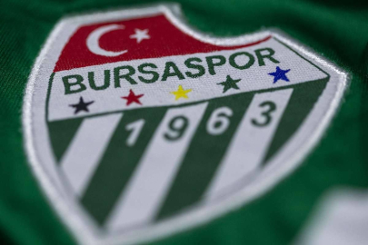 Bursaspor, Elton Acolatse Borcunu Ödeyerek Transfer Yasağını Kaldırdı