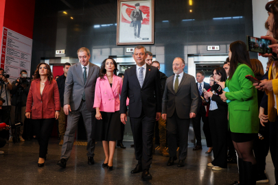 CHP lideri Özgür Özel, DEM Parti heyetini kabul etti