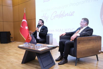 Ünlü tasarımcı Mudanya Üniversitesi’nde tecrübelerini paylaştı