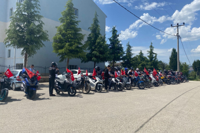 Fark edilmek ve kask kullanımına dikkat çektiler