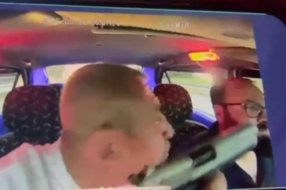 Bursa'da takside dehşet anları...Taksiciyi silahla gezdirdi, sonra da parasını gasp etti