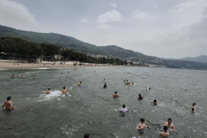 Bursa'da deniz sezonu erken açıldı