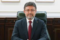 "Orman Dede sadece ağaç dikmedi; acısını ormana çevirdi, sevgisini toprağa işledi"