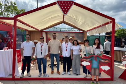 Çilek, Yaratıcı Çocuk Festivali’nde çocuklarla buluştu