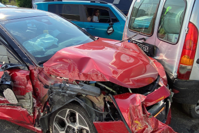 TEM’de 8 Araç birbirine girdi, kimsenin burnu kanamadı