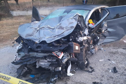 İzmir'de zincirleme trafik kazası: 5 ölü, 2 yaralı