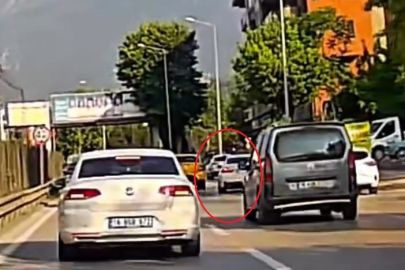 Bursa'da makas atarak trafiği tehlikeye attı