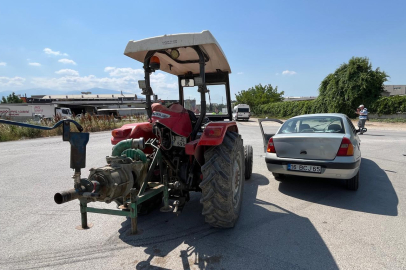 Bursa'da otomobil ile traktör çarpıştı: 1 yaralı