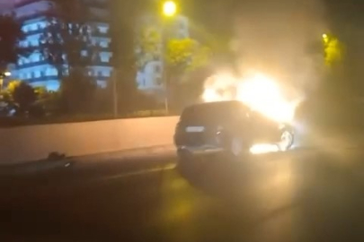 Bursa'da bir otomobil alev alev yandı